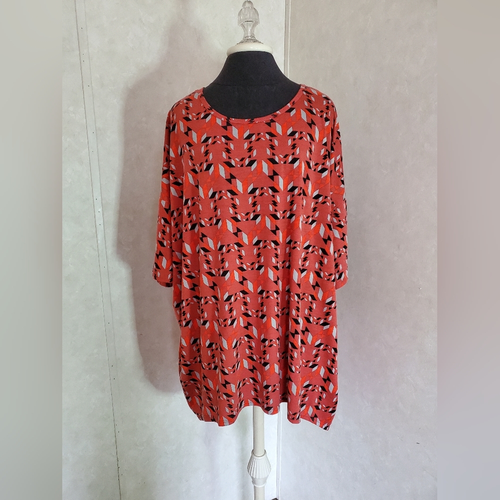 LulaRoe Chevron Multicolor Short Sleeve T-Shirt